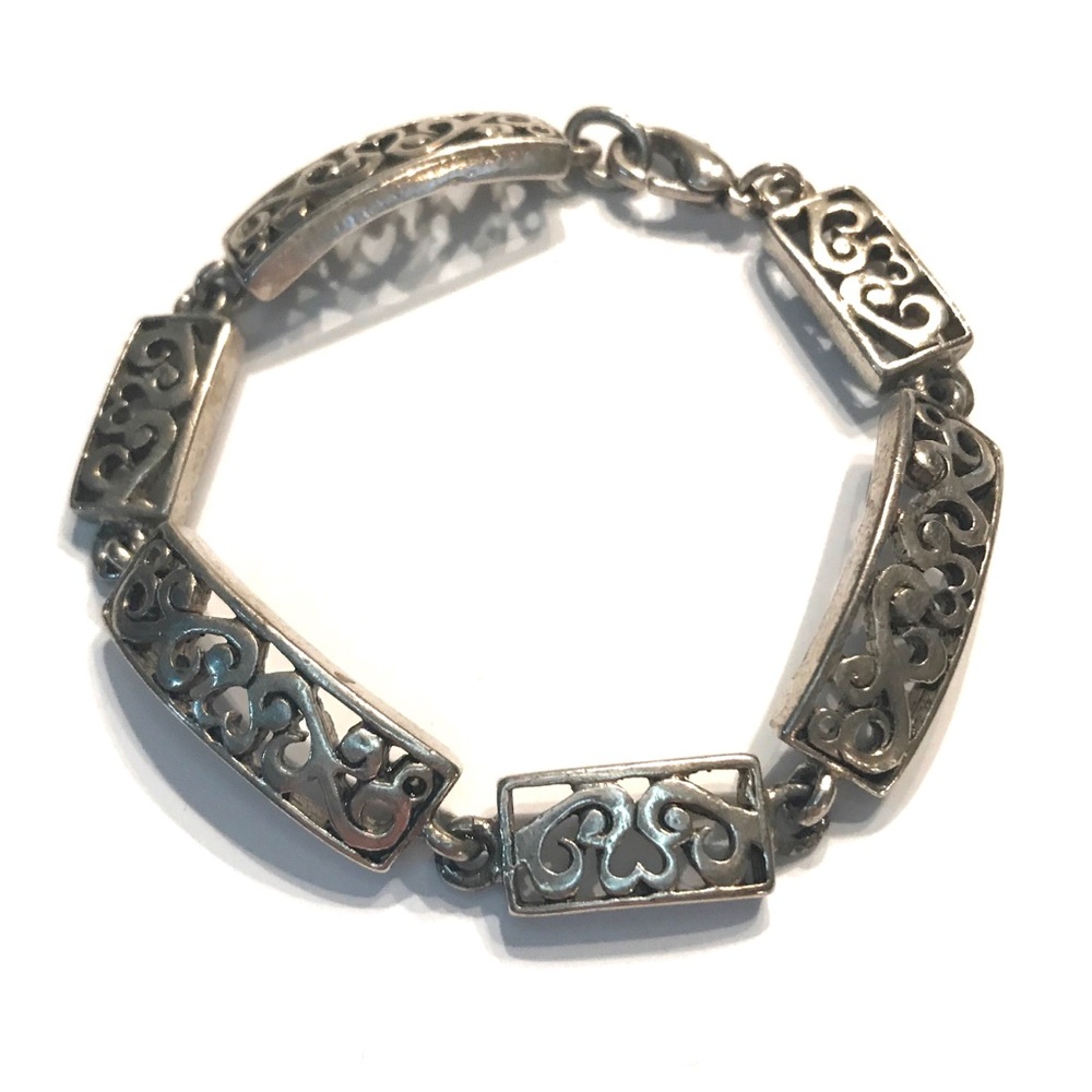 Premier Designs silver toned link bracelet